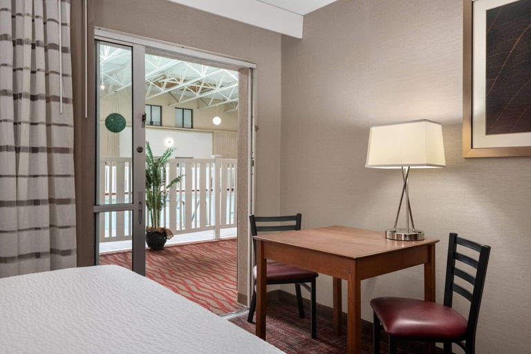 Bedroom 3, Ramada by Wyndham Grand Forks, Grand Forks