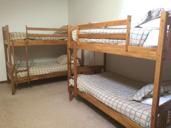 Bedroom 2, Mountainback at Mammoth, Mono