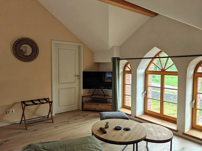 Room 4, Wellness-apartment mit Eigener Sauna und Whirlpool, Bautzen