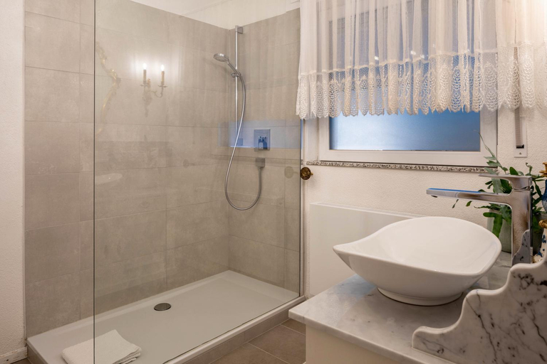 Bathroom 3, Gastehaus - Im Gartle 2, Breisgau-Hochschwarzwald