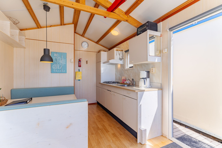 Room 3, Slaapstrandhuisje - Strand Dishoek 342, Veere