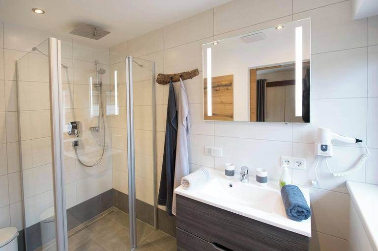 Others 4, Appartement Neumayer, Zell am See