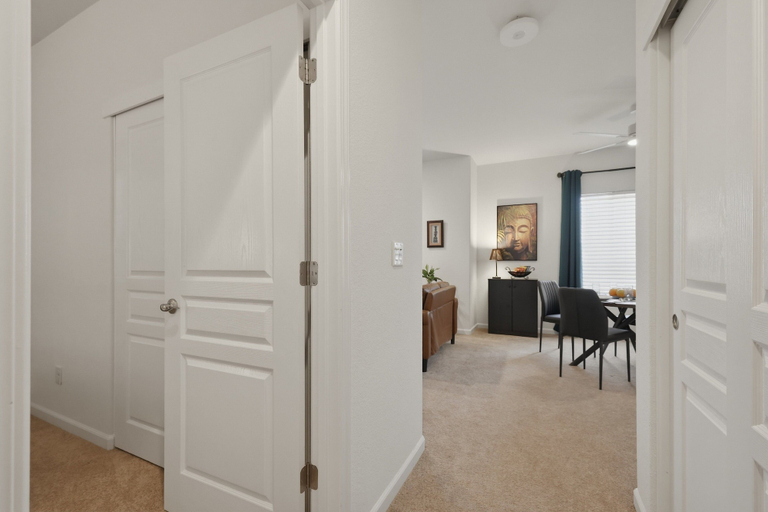 Interior 4, Elk Cove Couple's Basecamp 1 Bedroom Home, Sacramento