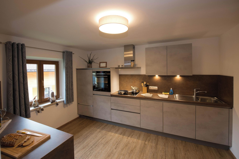 Others 5, Appartement Neumayer, Zell am See
