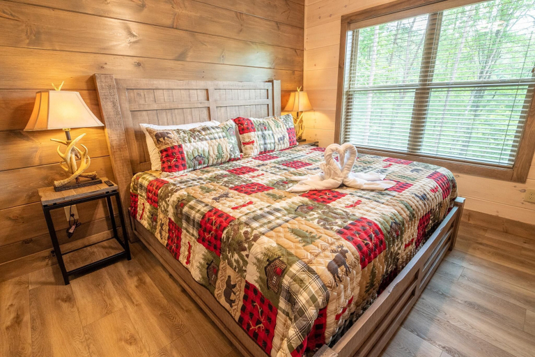 Room 4, Away From It All, Sevier