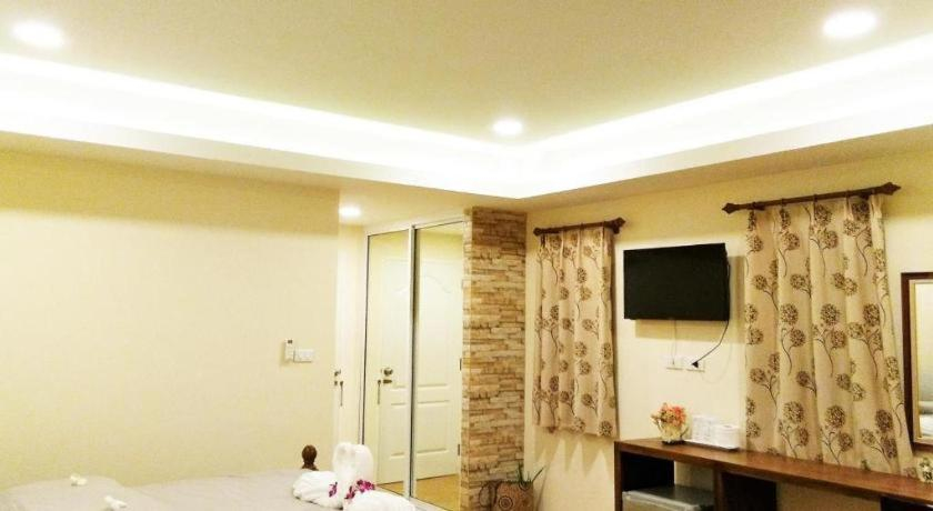 Bedroom 2, The Vintage Residence, Si Racha
