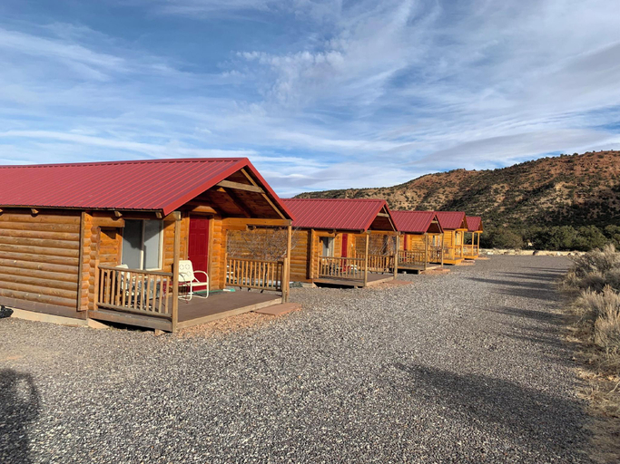 Exterior & Views, Cowboy Cabin, Wayne