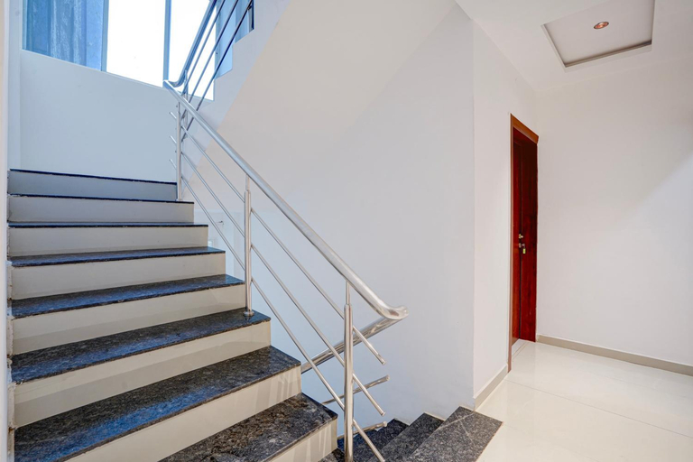 Lobby 5, Super Townhouse Chakan Corporate Homestay Formerly New Royal Inn, Pune