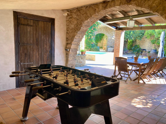 Food & Drinks, ELS RACONS DEL FORT Castillo en territorio de vinos, Girona