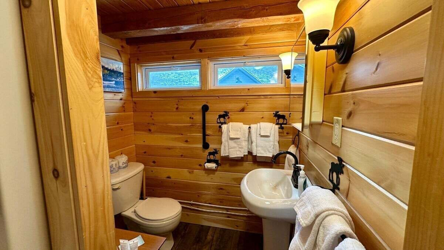 Bathroom 3, Jackman Road 161, Somerset