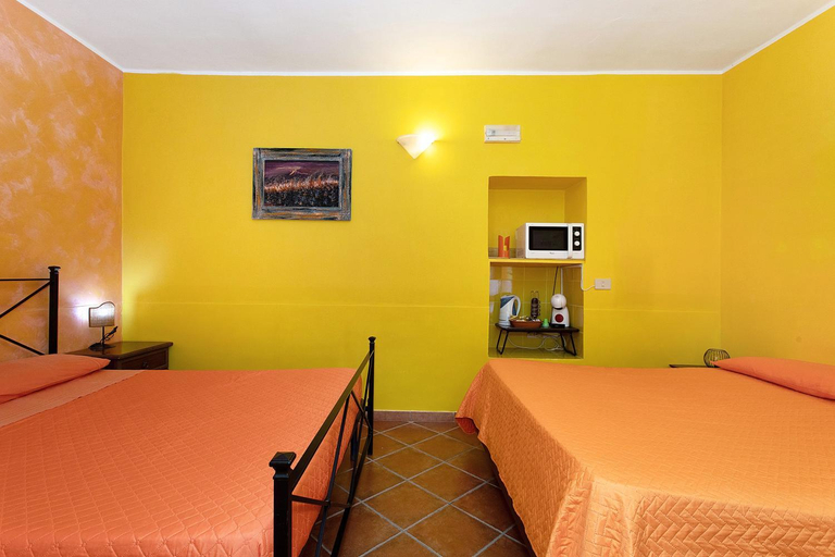 5, Le Grand Soleil Apartments, Messina