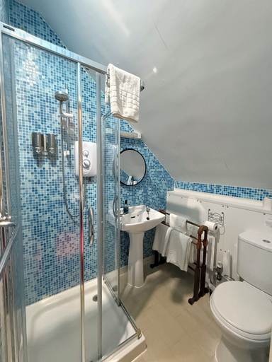 Bathroom 4, Glenan Lodge Self Catering, Highland