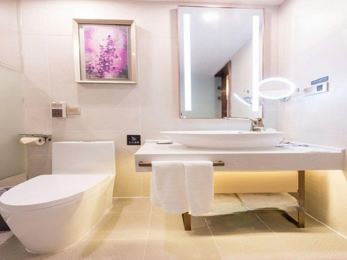 Bathroom 4, Lavande Hotel·Heyuan Bavaria, Heyuan
