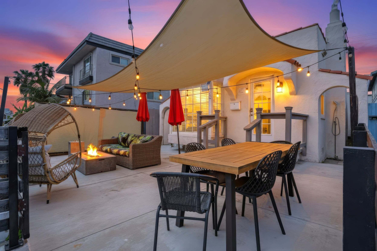 Food & Drinks, Blue Water Bungalow, San Diego