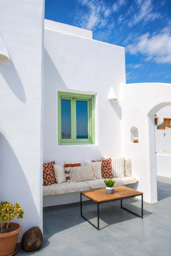 Room 2, 2 Gods Santorini - Artemis Jacuzzi Sea View Suite, South Aegean