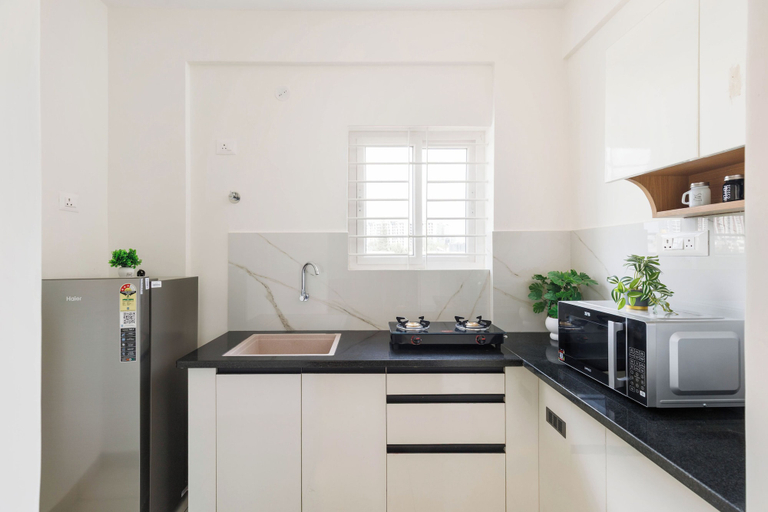 Private kitchen 3, Palm View by Red Olive 1bhk 5min Itplwhitefield, Bangalore