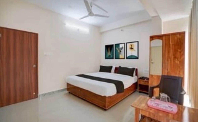 Room 3, Classic Townhouse Nagawara Junction, Bangalore