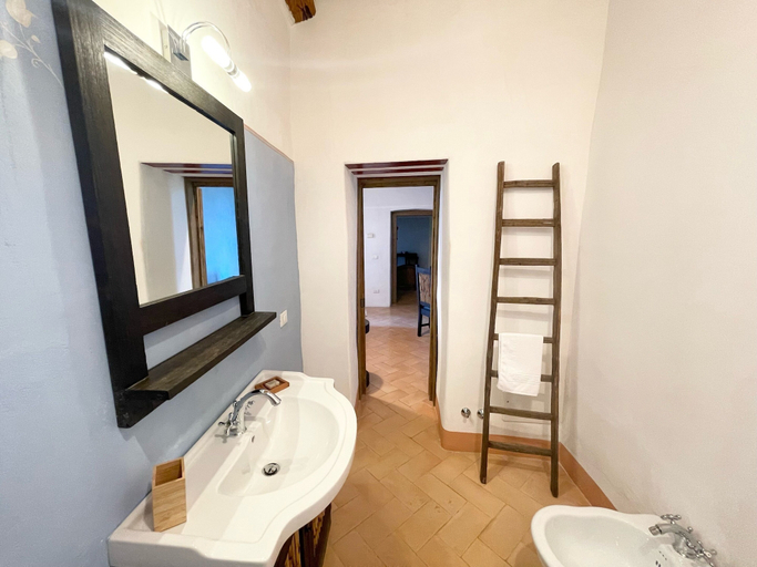 Others 4, Spoleto Tranquilita Sleeps 20 With Wifi Pool Yoga Studio Gardens and Views, Perugia
