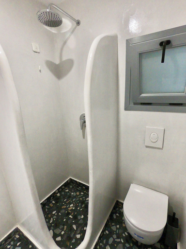 Bathroom 4, Anny Studios Perissa Beach, South Aegean
