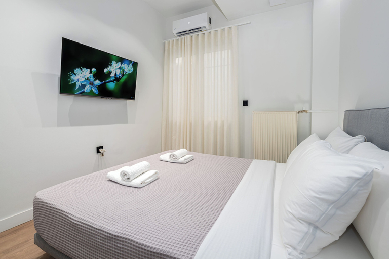 Room 3, Luxury Glyfada flat near sea & market, Attica