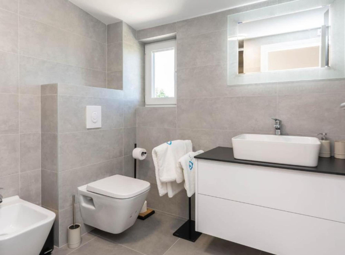 Bathroom 4, Villa Mate, Biograd na Moru