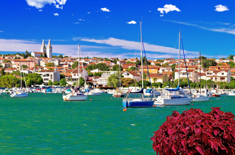 Marina 3, Holiday Home With Barbecue in Medulin, Medulin