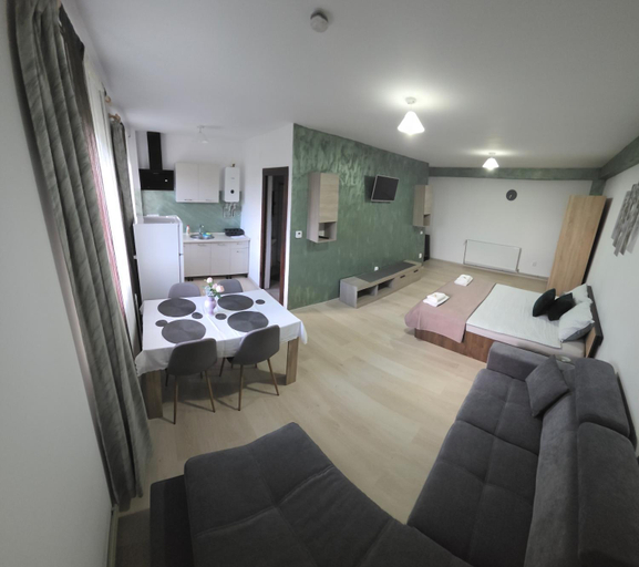 Bedroom 3, Castle Csanyi, Livezeni