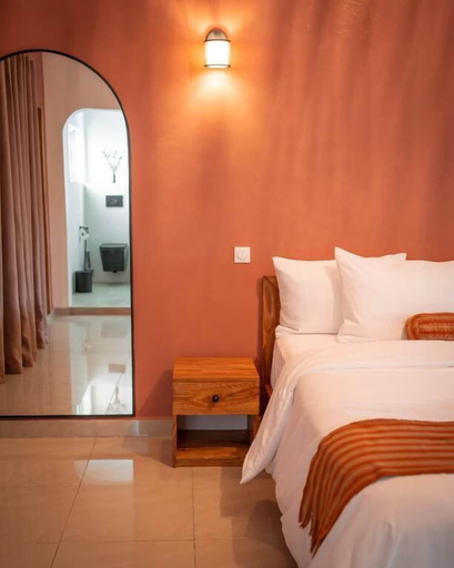 Room 5, Résidence L'Eau Vive, Cotonou