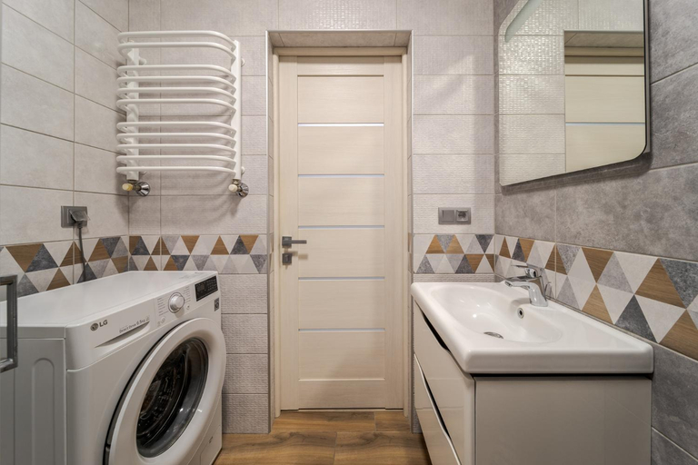Bathroom 3, OSapart Apartment in a complex Semycvit, L'vivs'ka