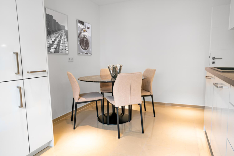 Others 5, Design Apartment Wolfsburg I, mit Terrasse Smart TV, HighSpeed WLAN, Nespresso Maschine, Wolfsburg