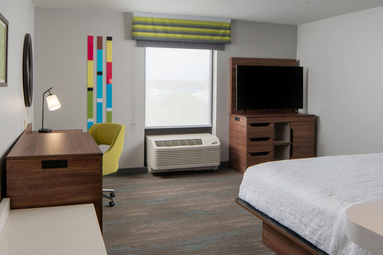 Bedroom 3, Hampton Inn Enterprise, Coffee