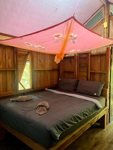 Bedroom 2, Toh Tao Homestay, Ban Ta Khun