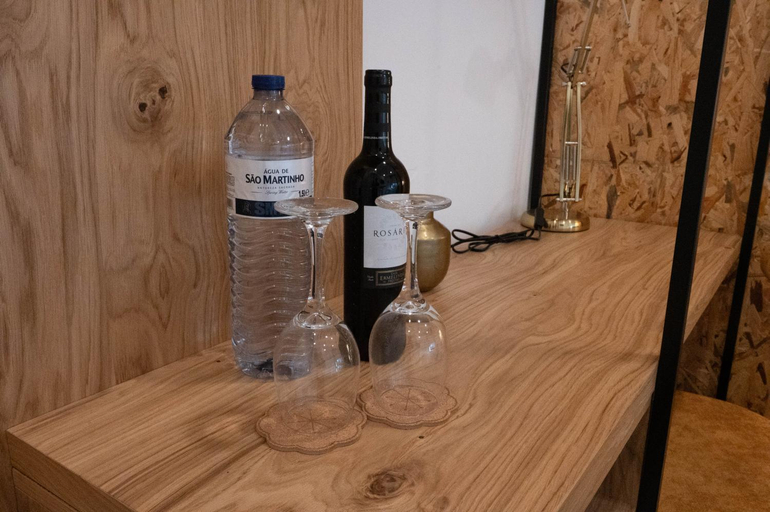 Food & Drinks 5, DesKanzo Guest House - Raul Doria, Porto