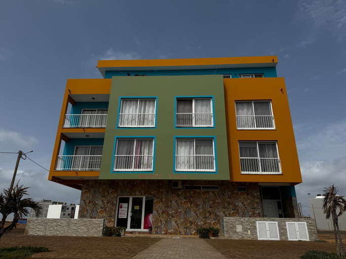 Exterior & Views 2, Beauty Plaza Suites