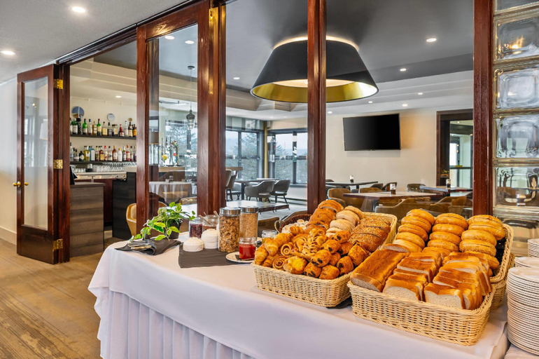 Food & Drinks 5, Manoir Des Sables, an Ascend Collection Hotel, Memphrémagog