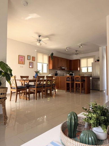 2, PRO - STAY Aphrodites Dream Villa