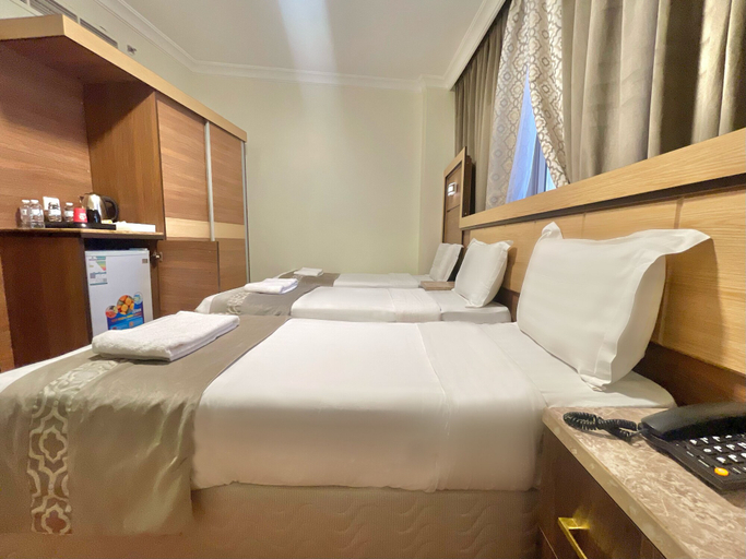 Bedroom 4, Al Mukhtara Almasi Hotel, Al Madinah Al Munawwarah