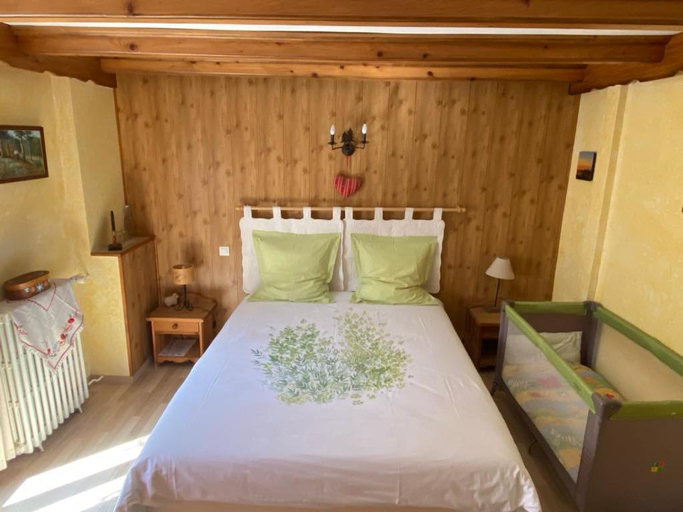 Bedroom 2, Maison d'Hotes des Cascades St-Nicolas, Haut-Rhin