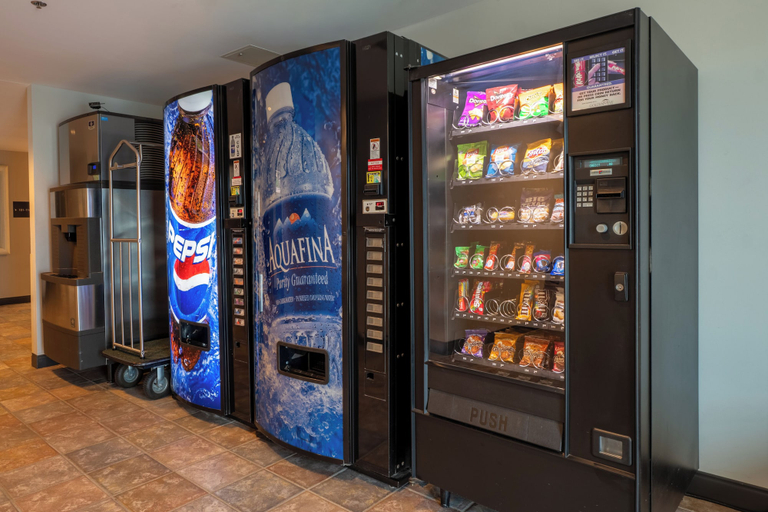 Food & Drinks, Motel 6 Sidney, NE, Cheyenne
