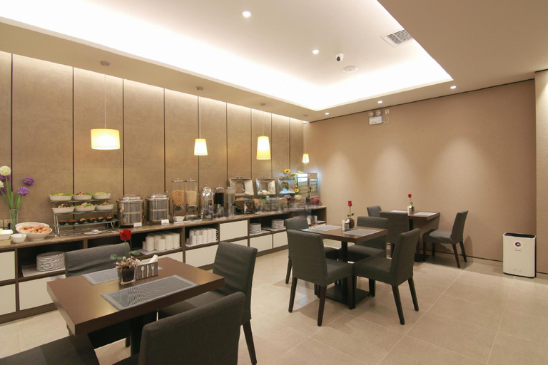 Food & Drinks 4, Home Inn Plus Beijing South Station South Square, Beijing