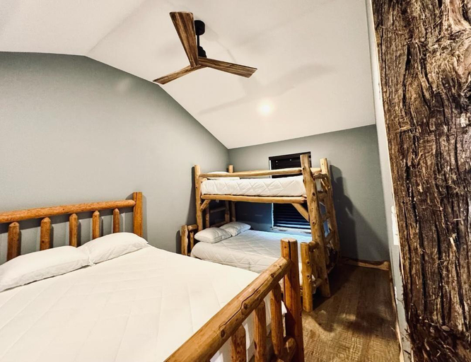 Bedroom 2, Lone Ranger RV Park & Lodge, Eastland