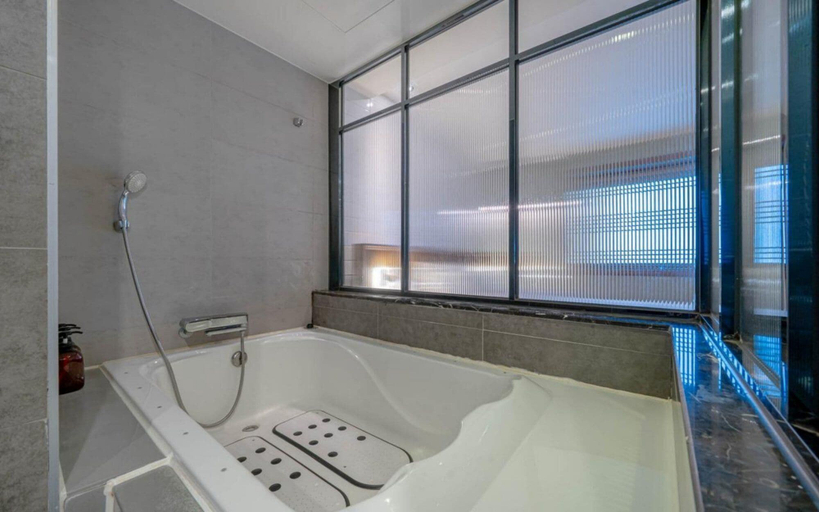 Bathroom 5, Busan LaMer Gwangan Stay, Suyeong