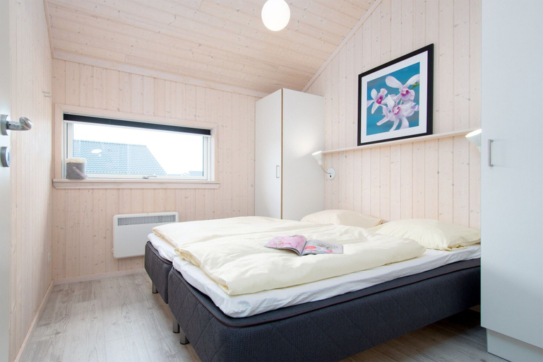 Others 5, Holiday Home in Grossenbrode, Ostholstein