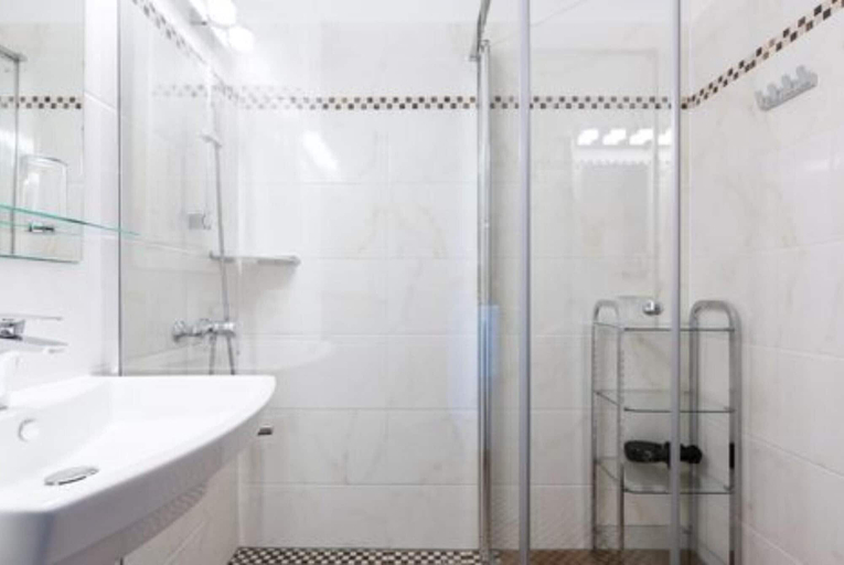 Bathroom 4, Ostseeurlaub mit Hund und Strandnahe, Vorpommern-Rügen