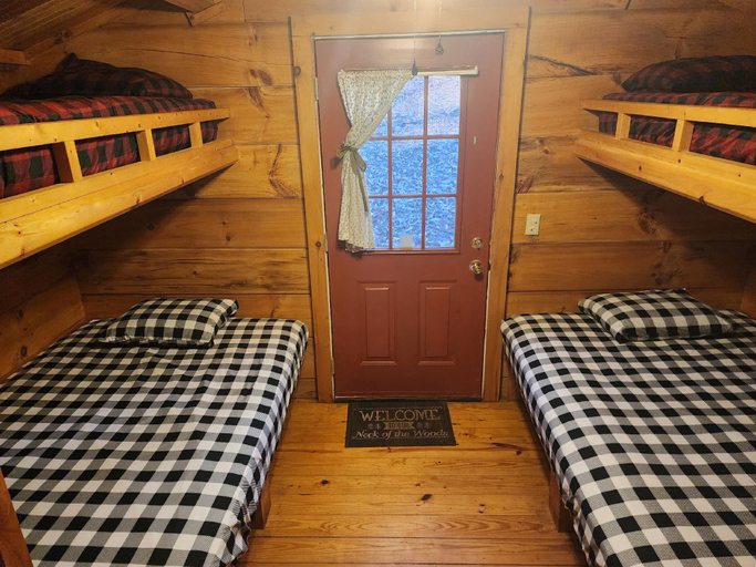 Bedroom 3, Black Bear Resort, Carter