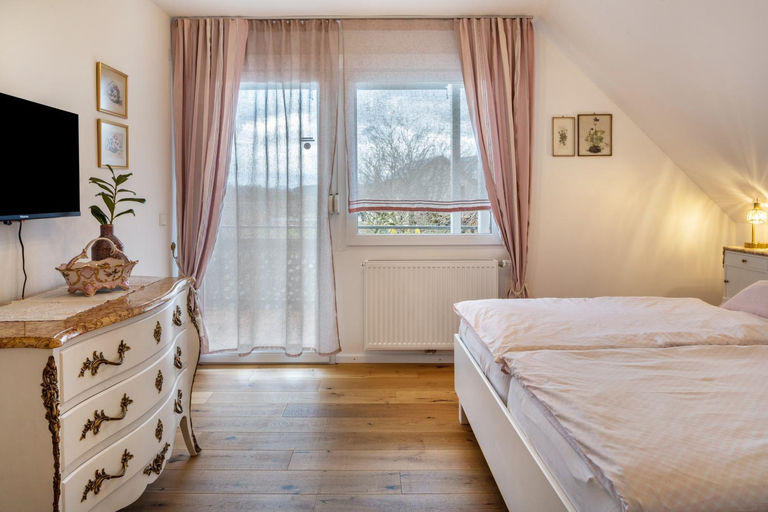 Bedroom 2, Gastehaus - Im Gartle 2, Breisgau-Hochschwarzwald