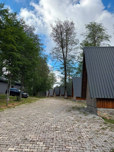 Property grounds 2, Tr Global Bungalow Restaurant, Niksar