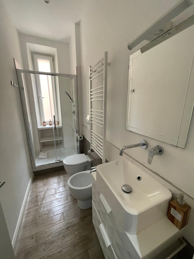 Bathroom 5, Domus Alysar, Rome