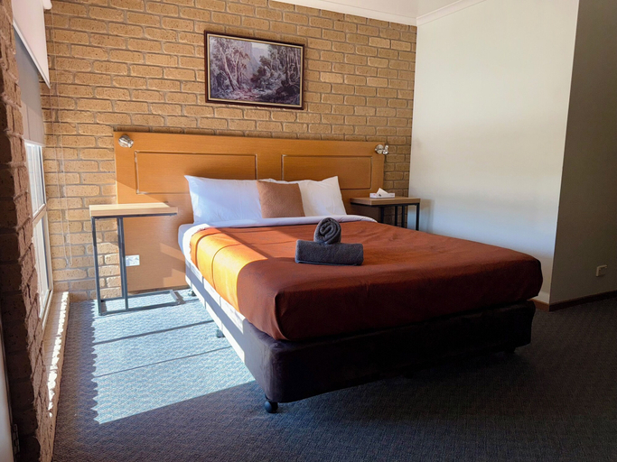 Bedroom 2, Darling Junction Motor Inn Wentworth, Wentworth