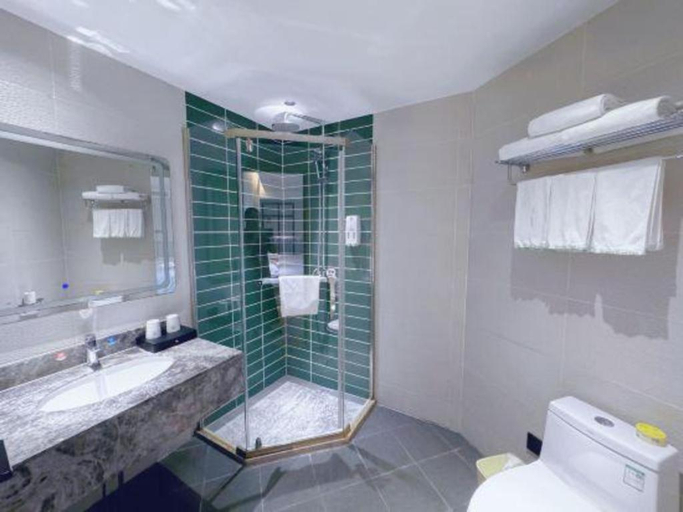 Bathroom 3, GreenTree Inn Nanjing Baijiahu, Nanjing